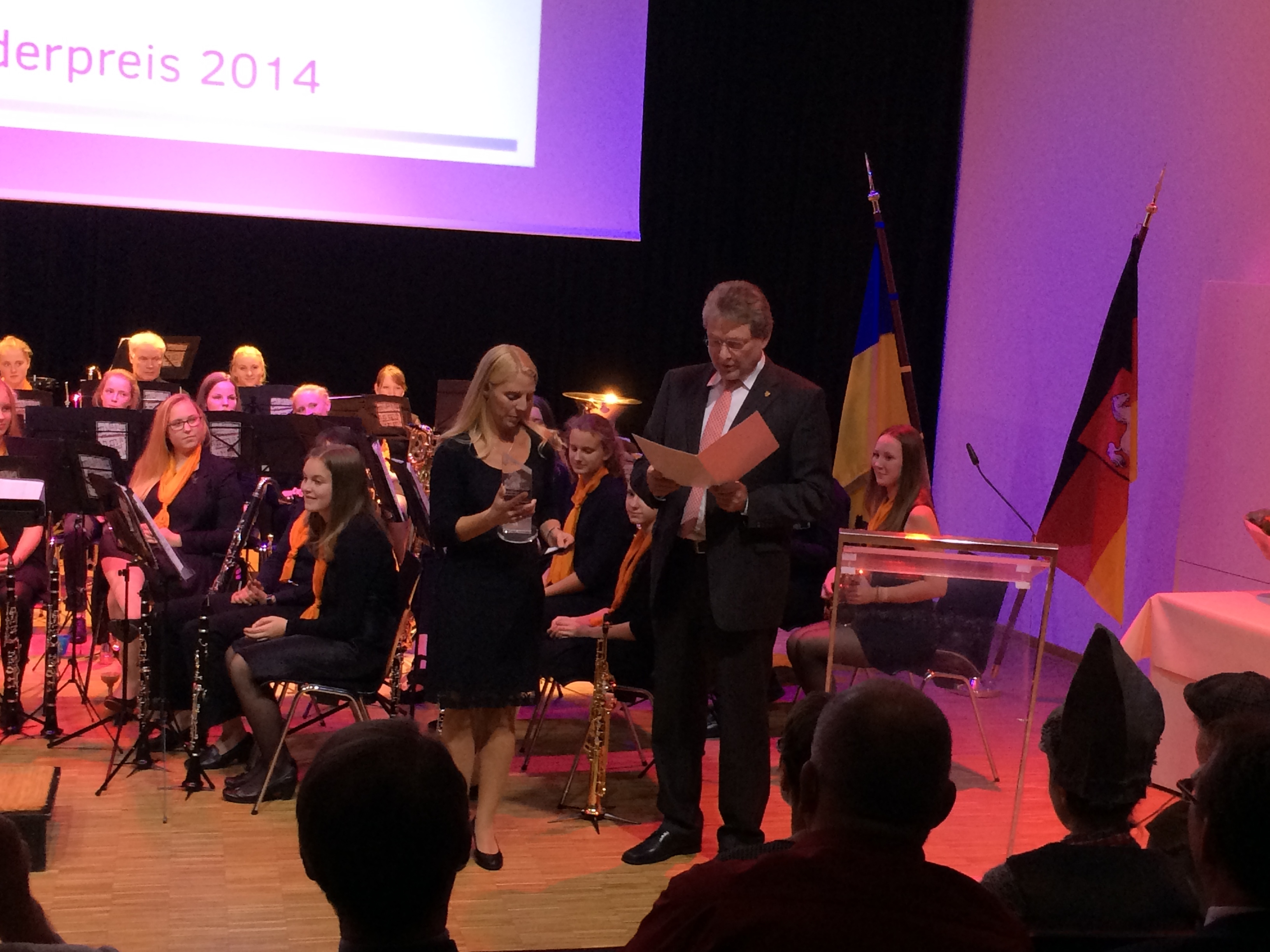 Preisverleihung am 10.10.2014 in der Musikschule Lüneburg durch Landrat Nahrstedt